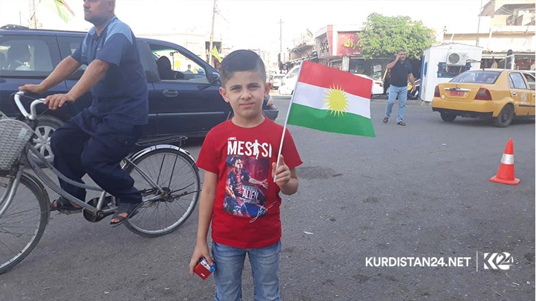 له‌ خانه‌قین به‌ ئاڵای كوردستانه‌وه‌ یادی ریفراندۆمی سه‌ربه‌خۆیی كرایه‌وه‌